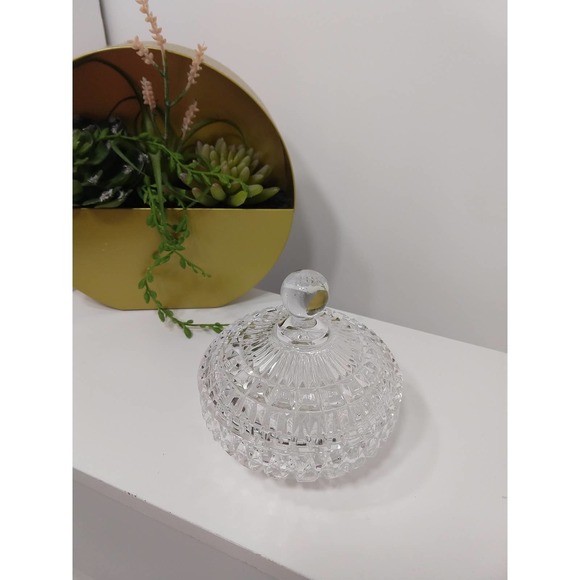 Crystale D'adriana Lead Crystal Lidded Candy Dish - Picture 6 of 6